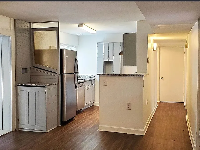 111 Barclay Rd — Photo 4