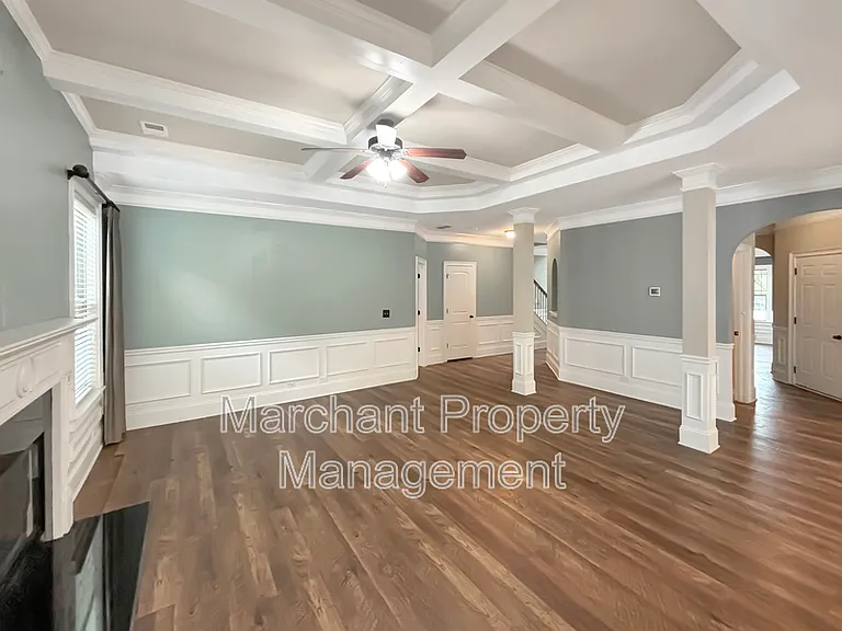 32 Governors Lake Way — Photo 10