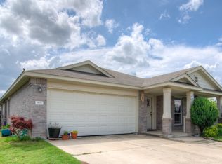 915 Whitley Dr, Leander, TX 78641