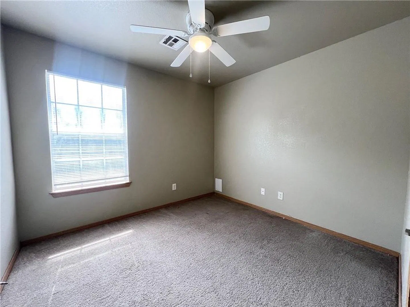 1186 Dove Loop — Photo 4