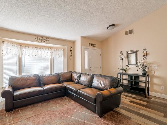 5th image of 4633 Mount Auburn Ct
