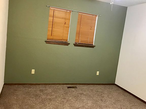 5th image of 10129 Glascow Dr