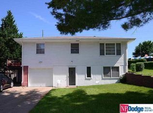 9406 Camden Ave, Omaha, NE 68134