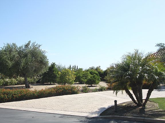 5th image of 5091 Northridge Dr