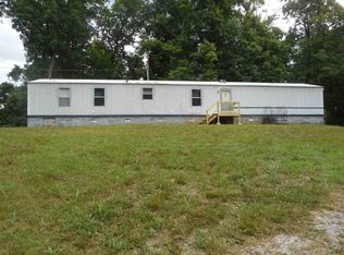 1011 Woodland Dr, Cadiz, KY 42211