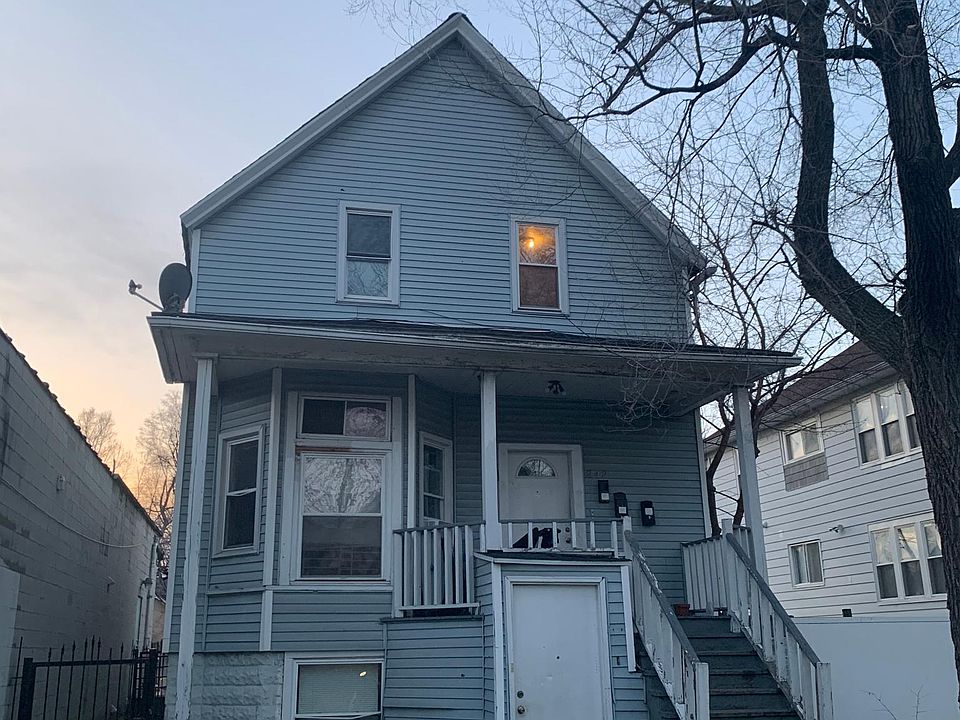 1st image of 242 S 13th Ave APT 2