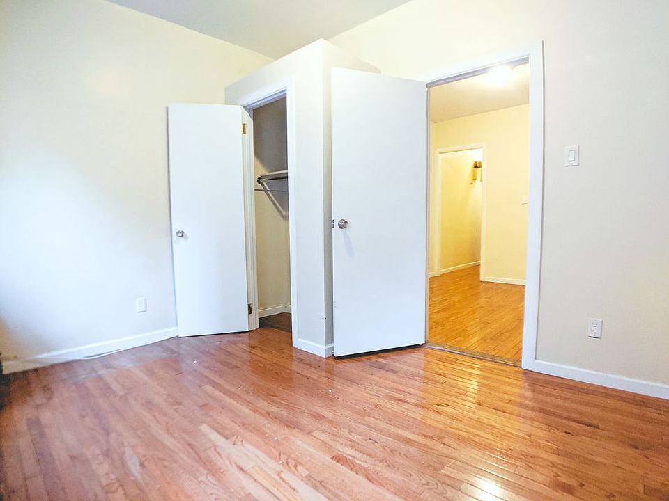 1st image of 22 Saint Nicholas Pl #23A