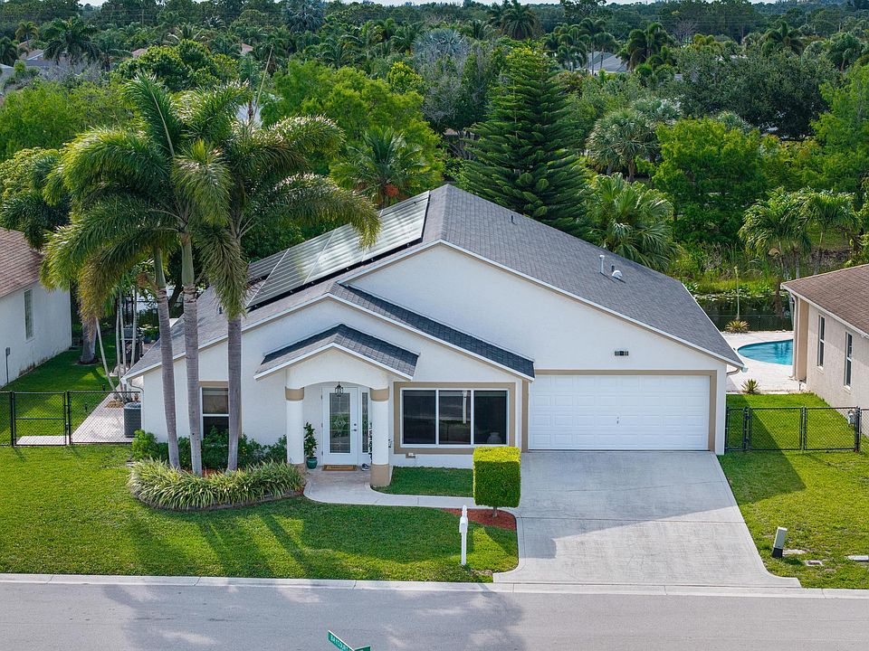 1st image of 1128 Hatteras Circle