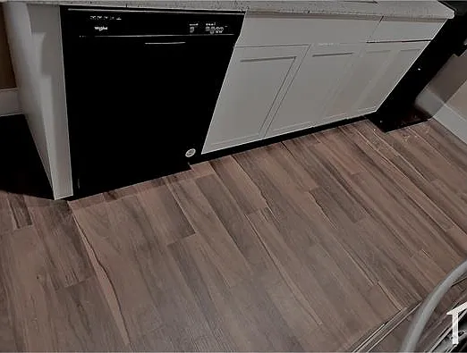 223 Sheila Dr — Photo 14