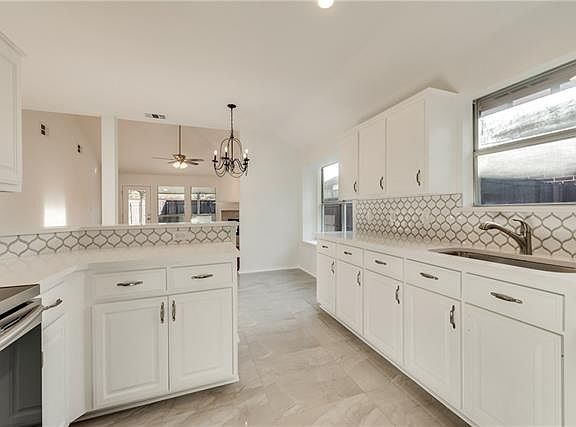 5th image of 1457 Bregenz Ln