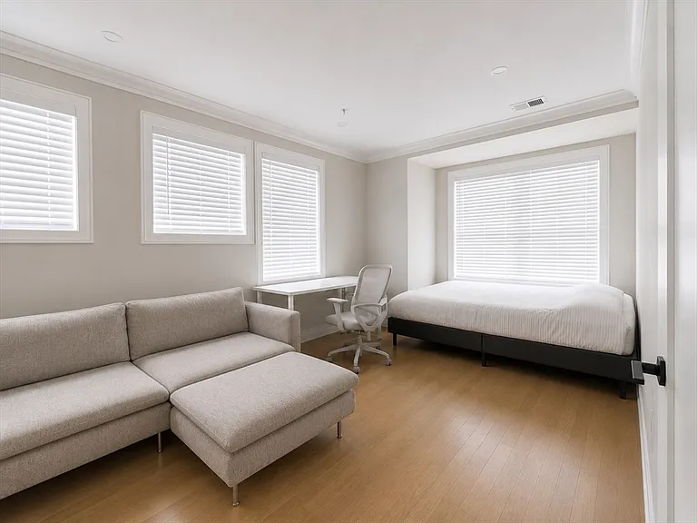 13 Greylock Rd #3A — Photo 3