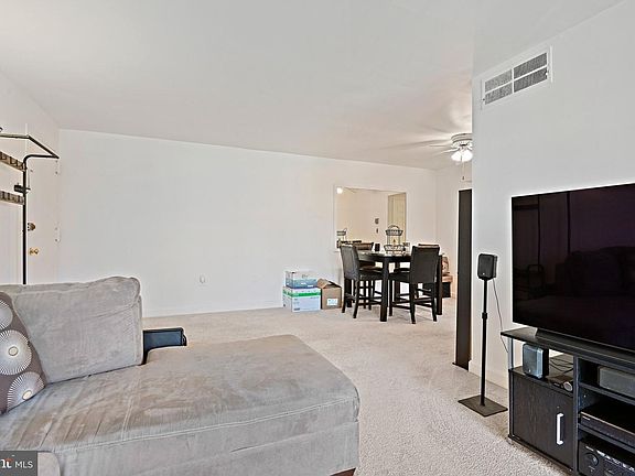 5th image of 9485 Fairfax Blvd APT 204