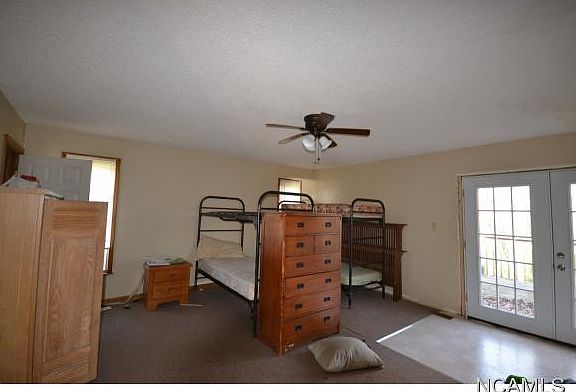 4th image of 579 Bagwell Way