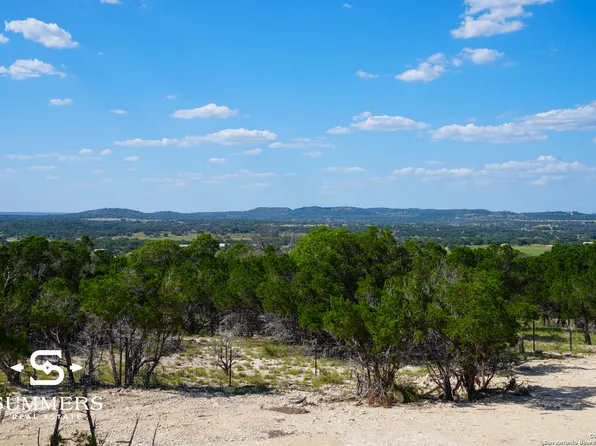 502 Waring Welfare, Boerne, TX 78006