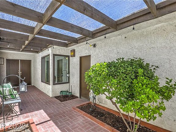 4th image of 2561 La Cara Ave