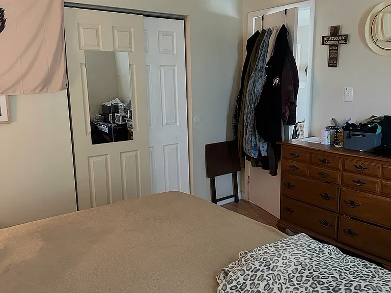 111 E End Ave — Photo 6