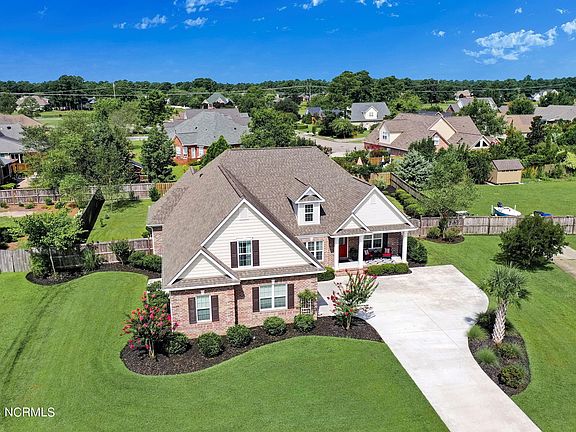 5th image of 2033 Woodwind Drive