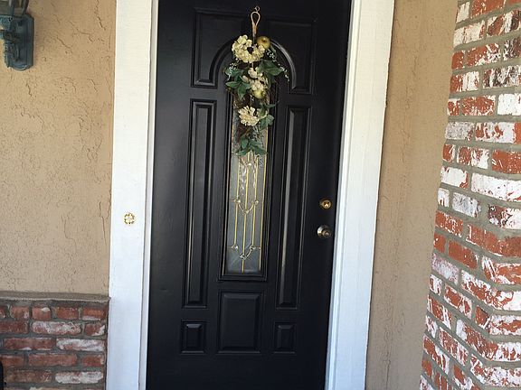 3rd image of 1272 N Willamette Dr