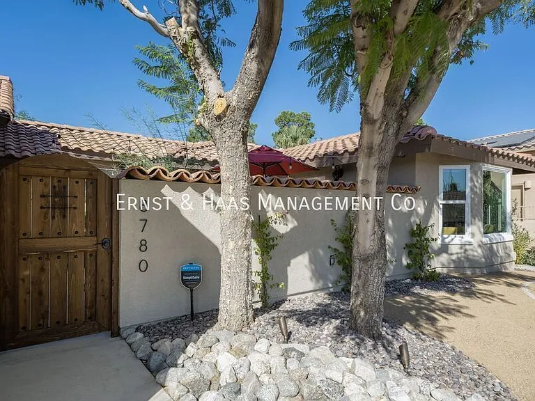 8780 Warwick Dr — Photo 3