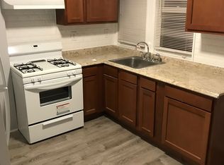 1005 Collings Rd, Camden, NJ 08104