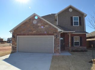 9304 NW 71st St, Yukon, OK 73099