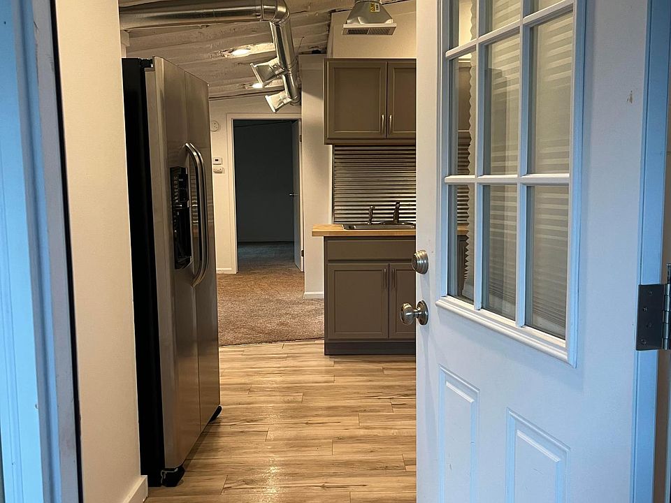 entrance into apartment