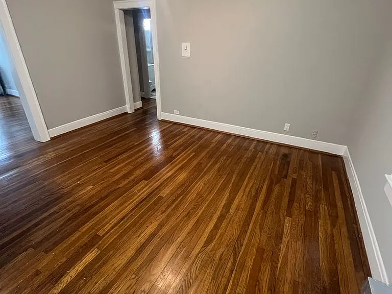 2676 Mayfield Rd — Photo 5