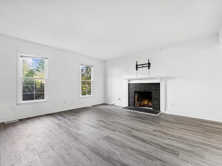 6101 Highcastle Ct — Photo 4