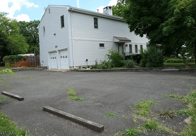 144 Davenport St — Photo 14