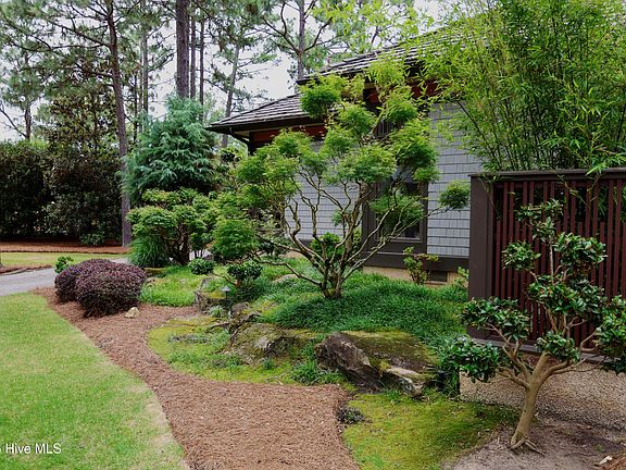 3rd image of 104 Elkington Way