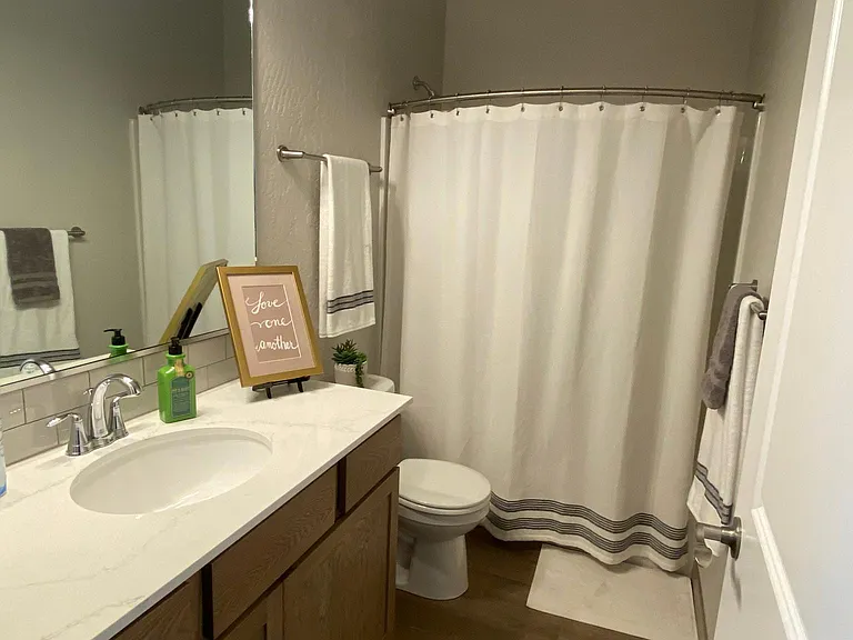 West Meadows Villas — Photo 15