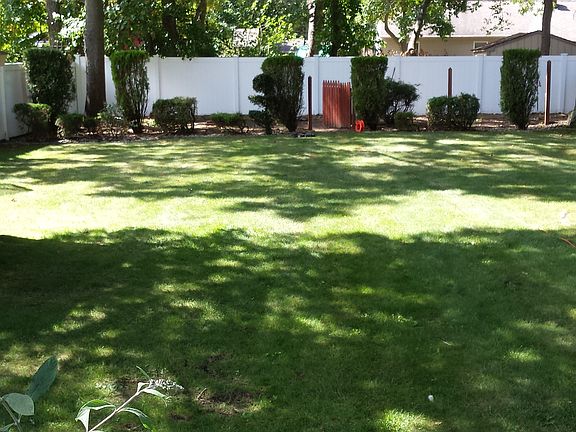 5th image of 30 Juniper Ave