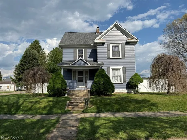 605 S River St, Newcomerstown, OH 43832