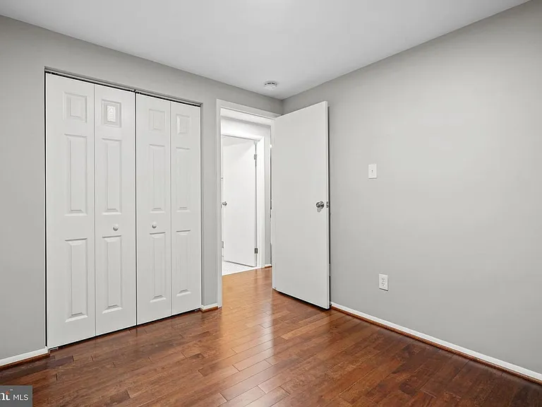 5863 Jacksons Oak Ct — Photo 20