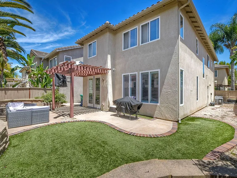10055 Fieldthorn St — Photo 33