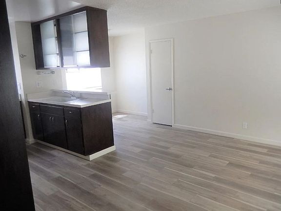 3rd image of 1567 Alta Glen Dr #8