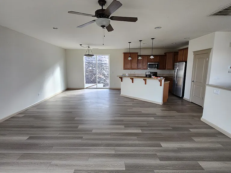 2745 Scottsdale Rd — Photo 5