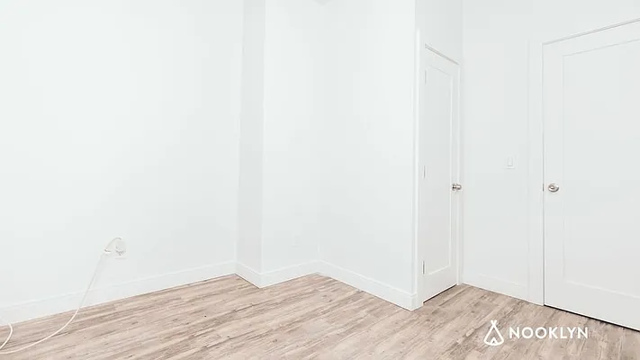 Rented by Nooklyn NYC LLC | media 38