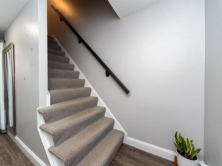 180 Main St #6109 — Photo 6