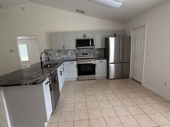 4th image of 8161 SW 128th Loop