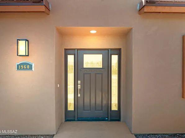 1960 S San Vincent Dr, Green Valley, AZ 85614