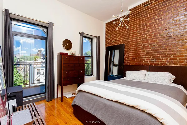 Sold by Town Residential | media 8