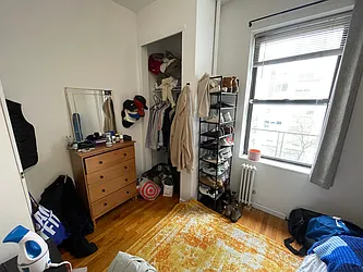 Rented by R New York