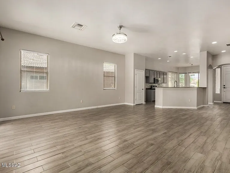 12842 N Westminster Dr — Photo 7