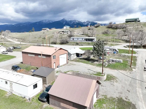555 6th St E, Eureka, MT 59917