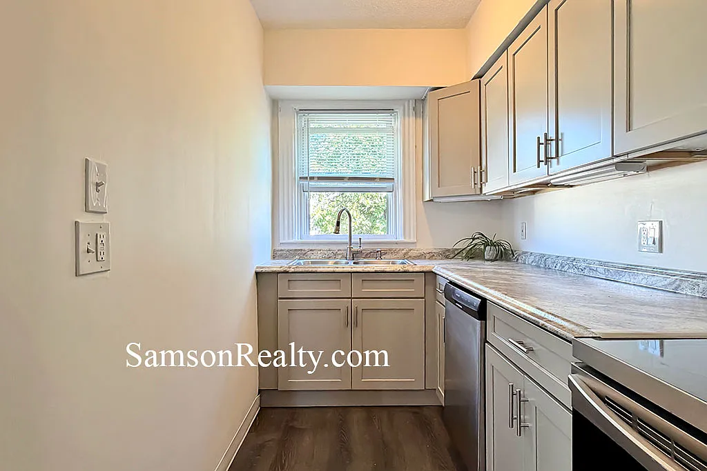 2 bed, $1,850 — Photo 4