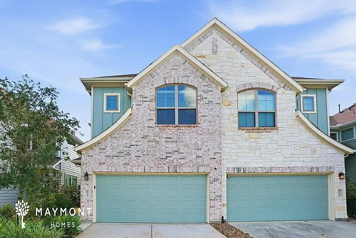 3 bed, 2.5 bath, 1931 sqft, $2,145 — Photo 1