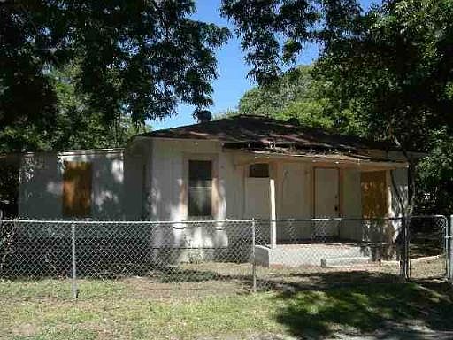 1st image of 1425 DEVOTO ST