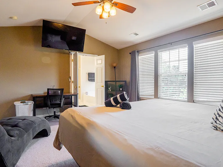 Azalea Hills Dr — Photo 48