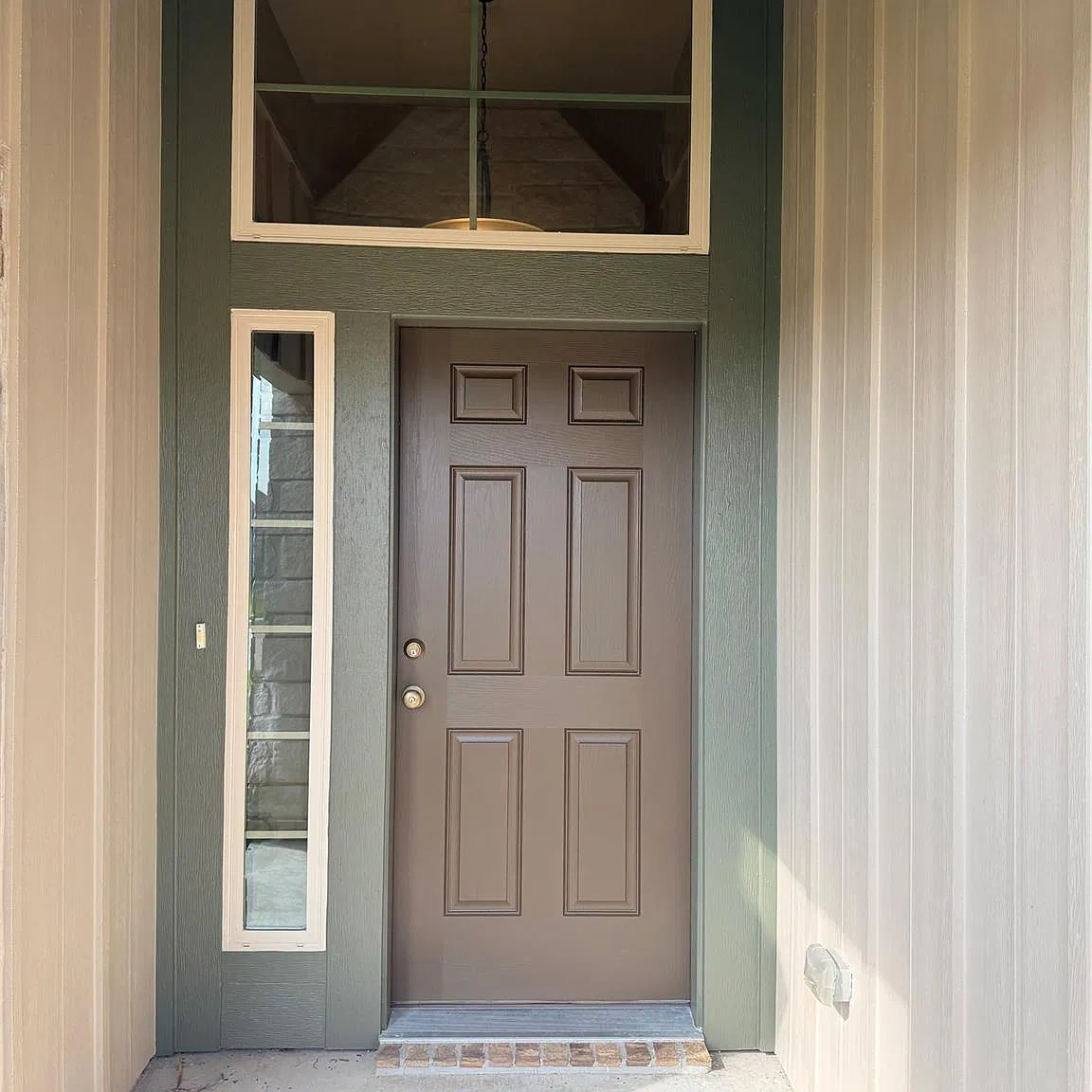 3 bed, 2.0 bath, 1661 sqft, $2,200 — Photo 3